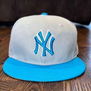 New York Yankees Teal/Gray New Era 59Fifty Fitted hat 7 5/8 (new without tags)